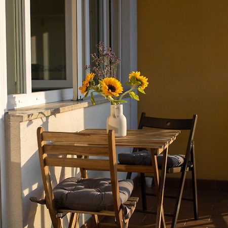 Lucca Roomy Apartment With Balcony And Parking! Exterior foto
