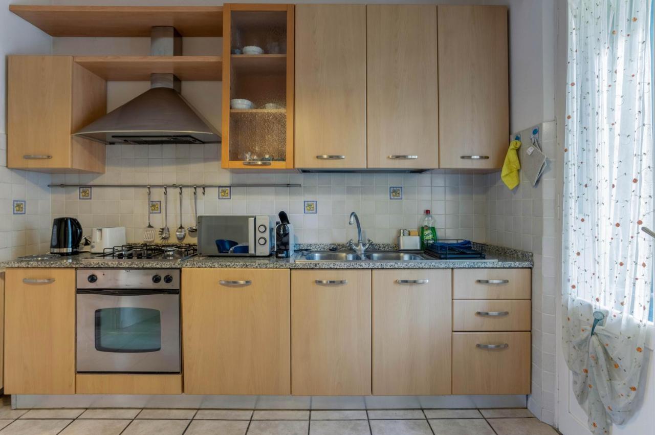 Lucca Roomy Apartment With Balcony And Parking! Exterior foto